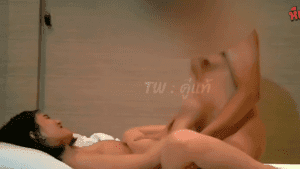 คลิปหลุดทางบ้าน สาวหุ่นขาวมาโดนเสี่ยขี้เงี่ยนจับเย็ดลีลาอย่างมันส์ร่อนเอวดีจัดๆแหวกขาซอยหีอย่างแจ่มครางเสียวลั่นห้อง
